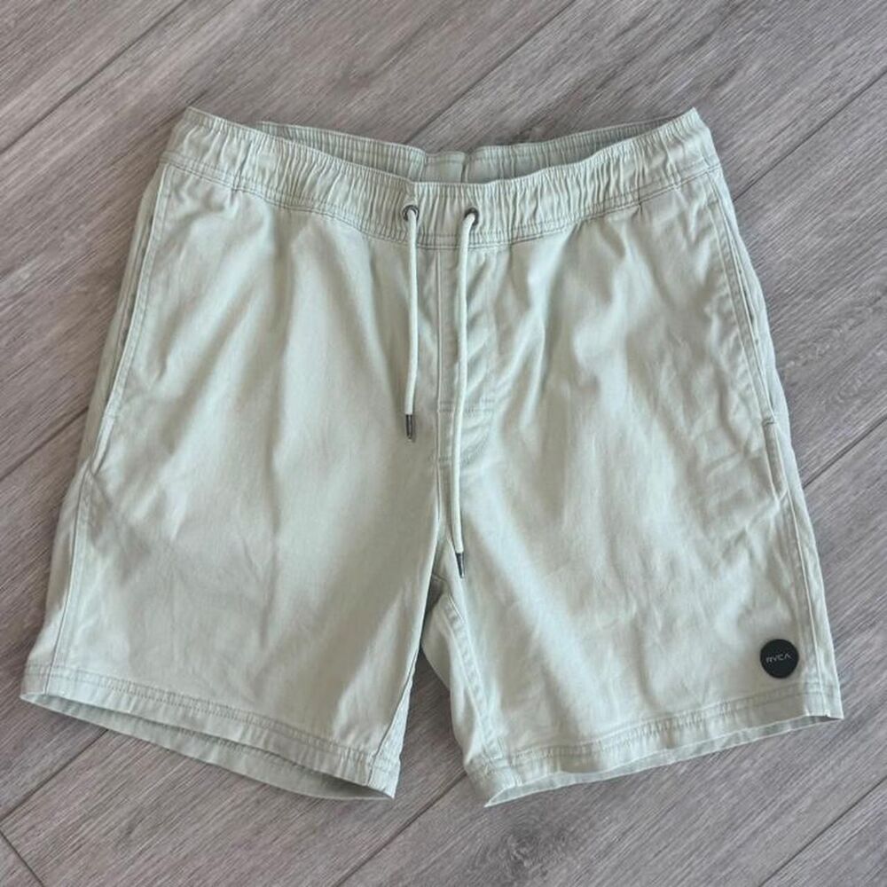 Rvca Men's Cream and Green Shorts